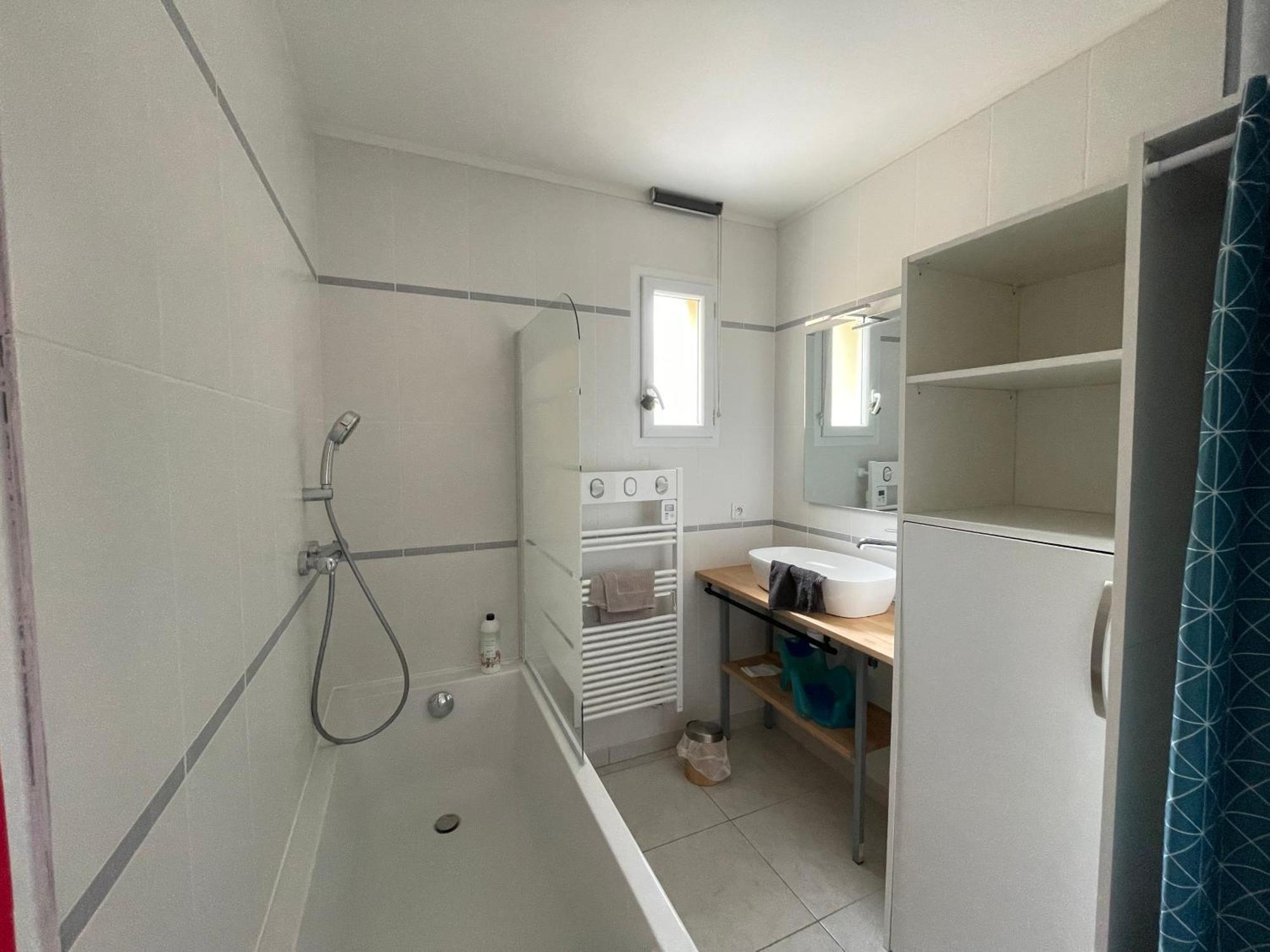 סן-לוראן-סור-מר Sweet Omaha Belle Maison Recente Lumineuse Et Cosy Bien Equipee Jardin Clos 15 Mn A Pied Plage Omaha Beach Et Proche De Bayeux & Port En Bessin מראה חיצוני תמונה